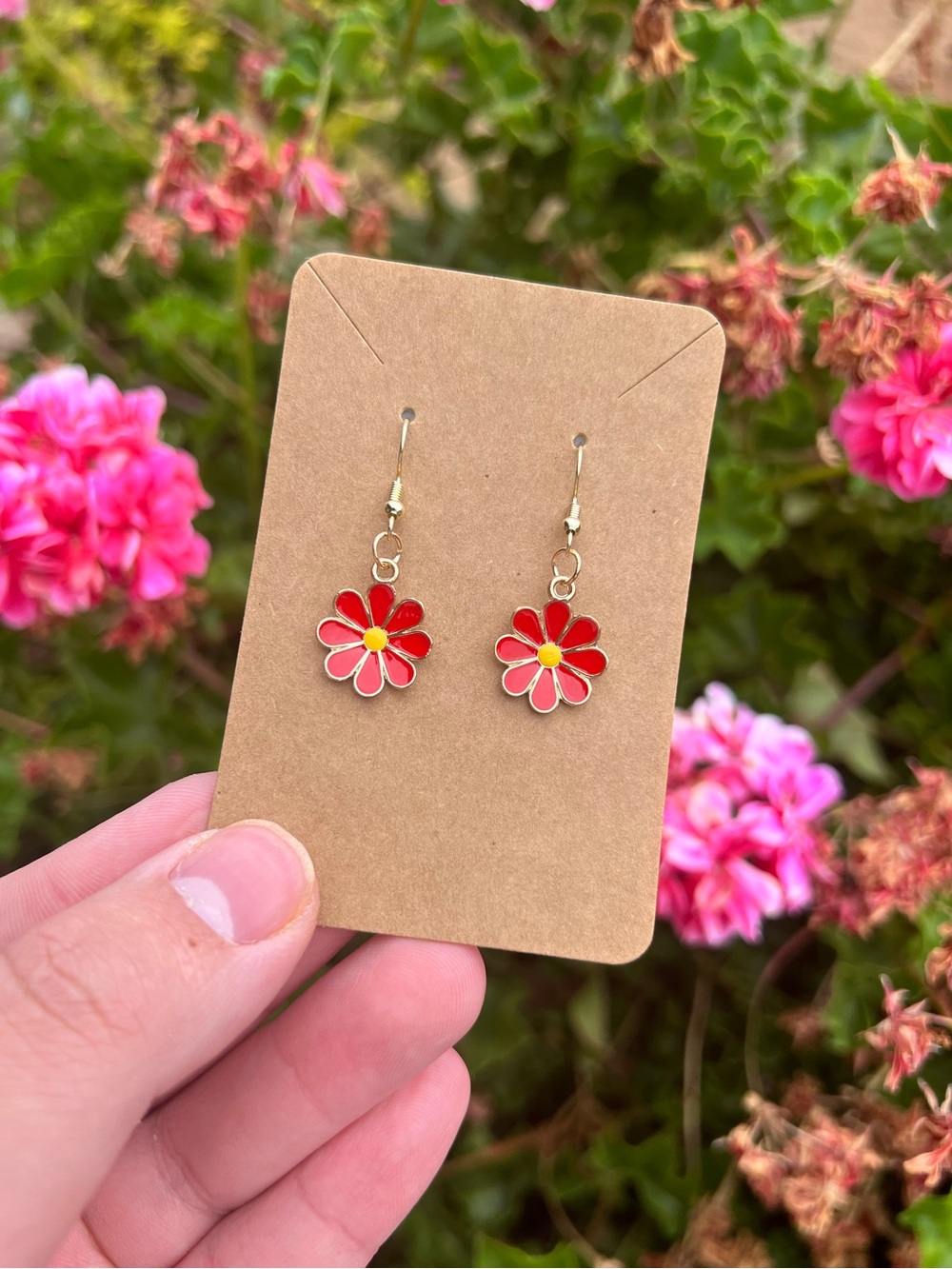 RED DAISY FLOWER DANGLE EARRINGS